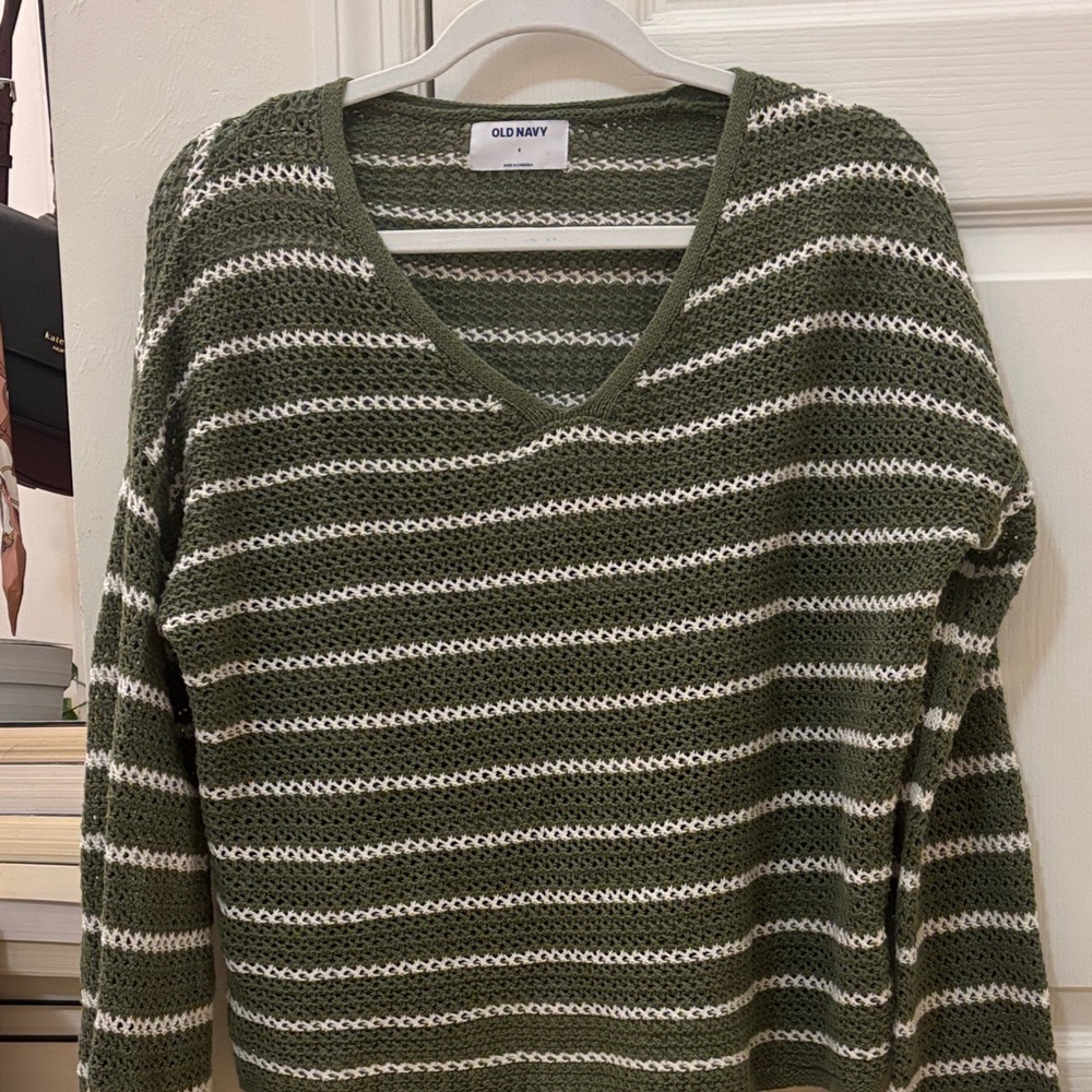 Old Navy Olive and Cream V-Neck Sweater